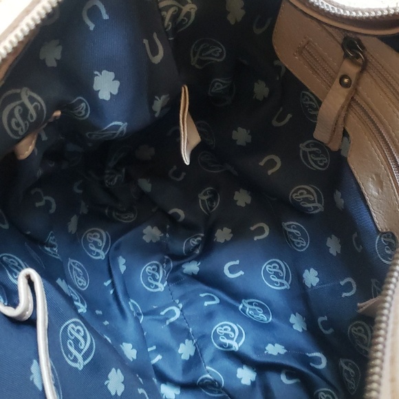 Lucky Brand light beige leather shoulder/ crossbody adjustable strap bag - Picture 9 of 9